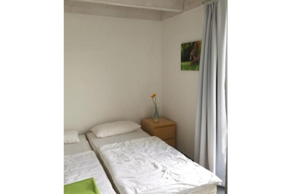 W7 - Sehr Schoenes Ferienhaus Mit Toller Lage Und Super Aussicht In Roebel An Der Mueritz Villa Luaran gambar